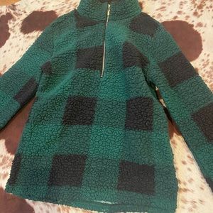 American eagle turtle neck Sherpa plaid zip up